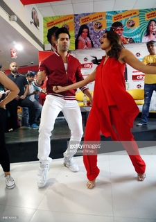 Alia Bhatt feet photo thumbnail