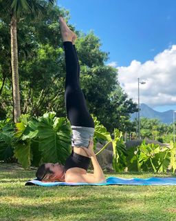 Juliana Paiva feet photo thumbnail
