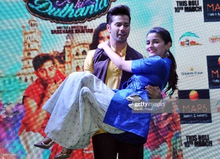 Alia Bhatt feet photo thumbnail