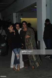 Alia Bhatt feet photo thumbnail