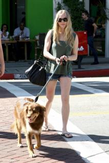 Amanda Seyfried feet photo thumbnail