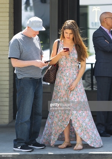 Amanda Cerny feet photo thumbnail