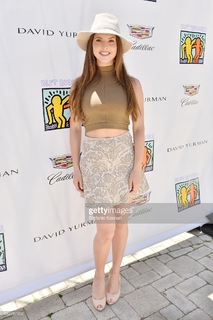Amanda Cerny feet photo thumbnail