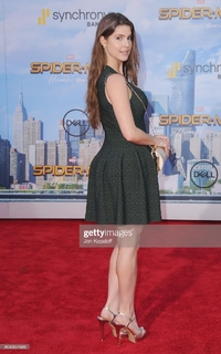 Amanda Cerny feet photo thumbnail