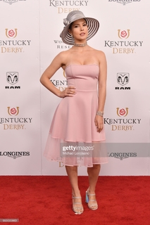 Amanda Cerny feet photo thumbnail