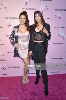 Amanda Cerny feet photo thumbnail