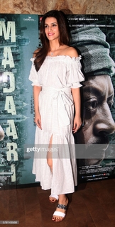 Kriti Sanon feet photo thumbnail