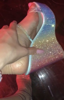 Kylie Jenner feet photo thumbnail