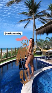 Anitta feet photo thumbnail