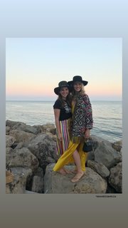 Shantel VanSanten feet photo thumbnail