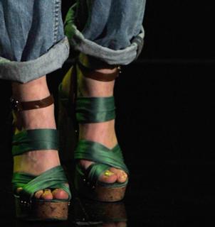 Lena Meyer-Landrut feet photo thumbnail