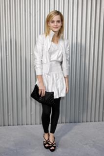 Emma Watson feet photo thumbnail