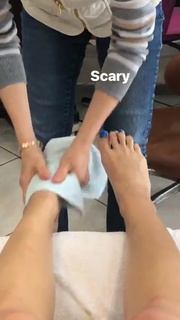 Charly Jordan feet photo thumbnail