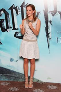 Emma Watson feet photo thumbnail