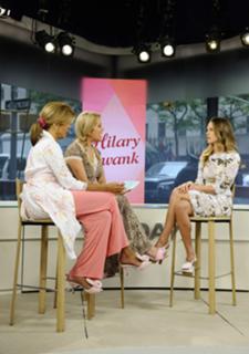 Hilary Swank feet photo thumbnail
