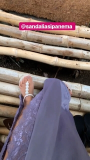 Anitta feet photo thumbnail