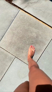 Lea Michele feet photo thumbnail
