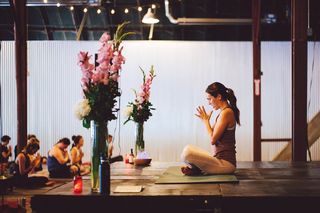 Adriene Mishler feet photo thumbnail