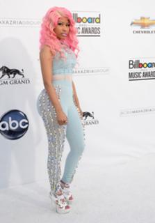 Nicki Minaj feet photo thumbnail