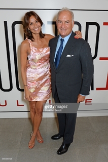 Melanie Sykes feet photo thumbnail