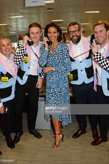 Melanie Sykes feet photo thumbnail