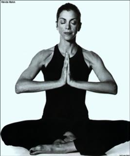 Wendie Malick feet photo 1