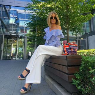 Malgorzata Rozenek feet photo thumbnail
