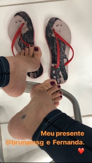 Franciely Freduzeski feet photo thumbnail