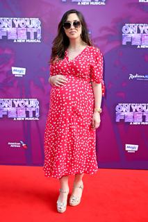 Myleene Klass feet photo thumbnail