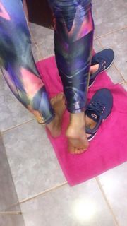 Alaine Crissiê feet photo thumbnail