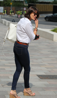 Melanie Sykes feet photo thumbnail