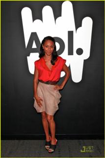 Jada Pinkett Smith feet photo thumbnail