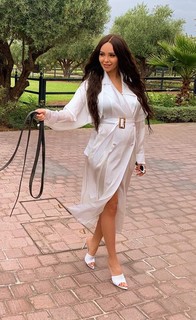 Nabilla Benattia feet photo thumbnail