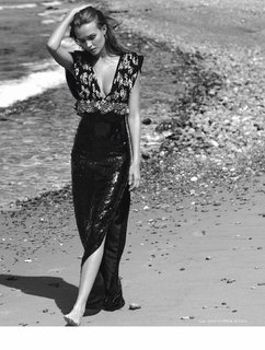 Josephine Skriver feet photo thumbnail