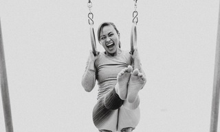 Michelle Waterson feet photo thumbnail