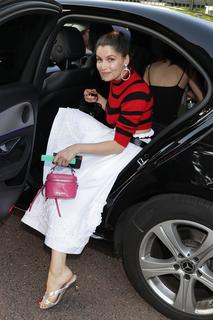 Laetitia Casta feet photo thumbnail
