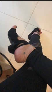 Franciely Freduzeski feet photo thumbnail
