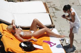 Brooke Hogan feet photo thumbnail
