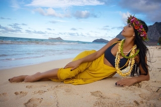 Nicole Scherzinger feet photo thumbnail