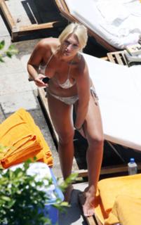 Brooke Hogan feet photo thumbnail