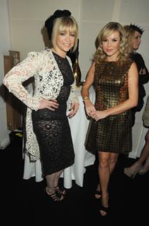 Amanda Holden feet photo thumbnail