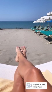 Federica Fontana feet photo thumbnail