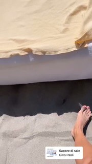 Federica Fontana feet photo thumbnail