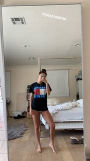 Chantel Jeffries feet photo thumbnail