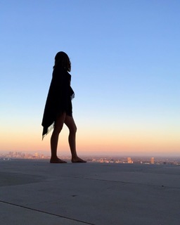 Ana de Armas feet photo thumbnail