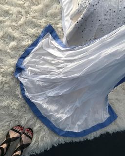 Liv Tyler feet photo thumbnail
