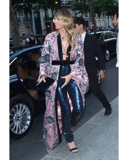 Heidi Klum feet photo thumbnail