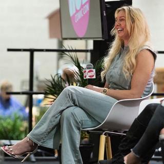 Ashley Fliehr feet photo thumbnail