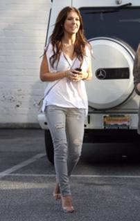 Audrina Patridge feet photo thumbnail