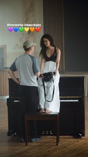 Lena Meyer-Landrut feet photo thumbnail